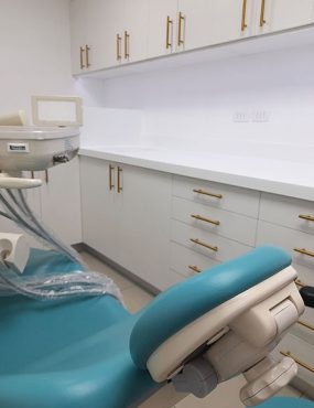 Muebles dentales modernos