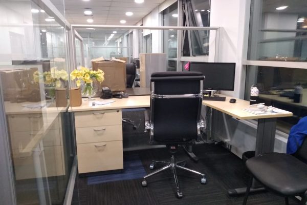 MUEBLES DE COCINA - MUEBLES DE OFICINA - MUEBLES RETAIL - FABRICA DE MUEBLES - W141